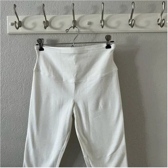 Yummie Gloria Skimmer Cotton Control Leggings in White - Picture 2 of 4